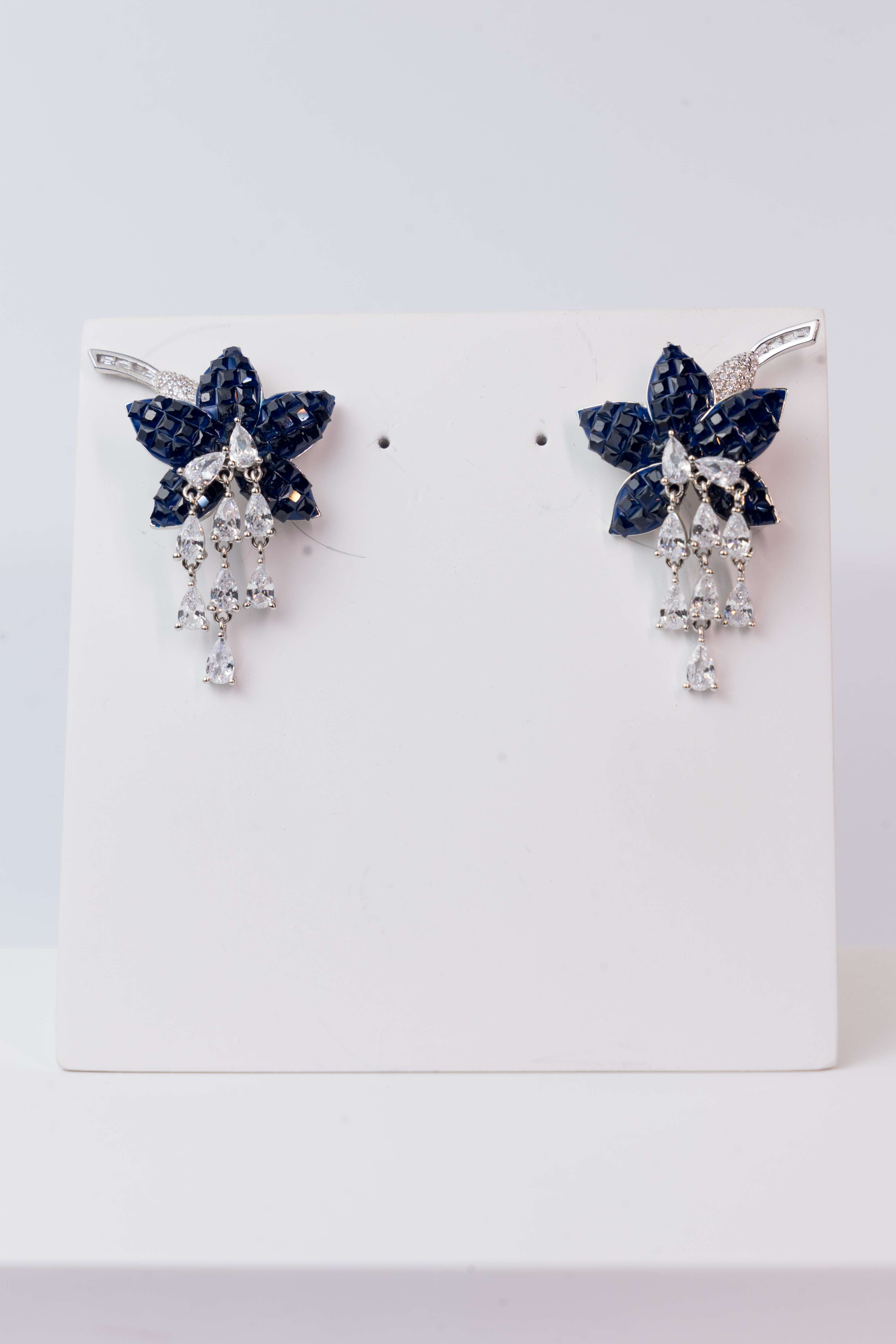 LAZULINE FLOWER EARING-1